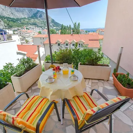 Apartments Zecic Omiš Kültér fotó